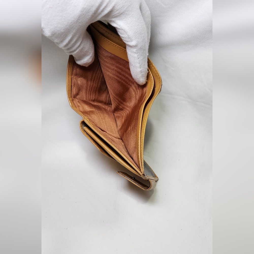 Celine Snap Bi-Fold Wallet - Picture 6 of 15